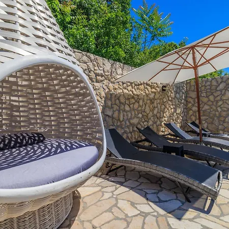 ヴィラ Romantic ブリビル