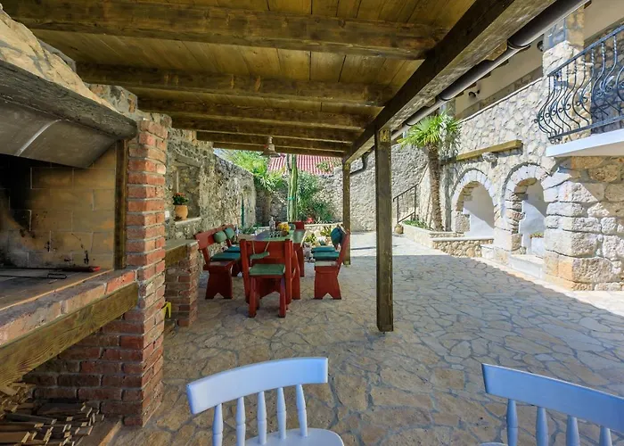 Romantic Bribir (Primorje-Gorski Kotar)