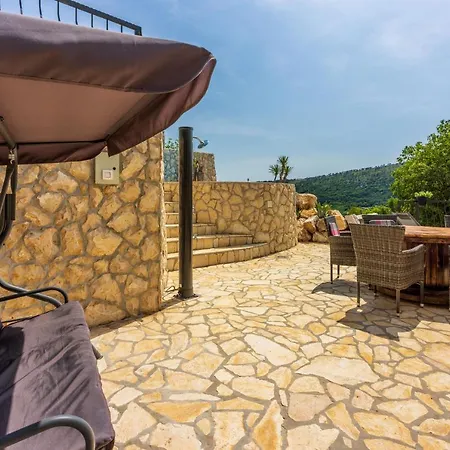 Romantic Villa