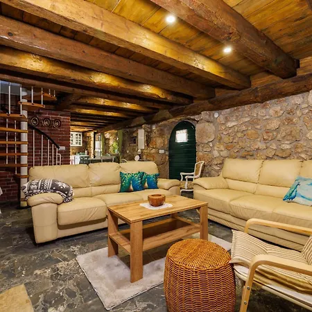 Romantic Villa Bribir (Primorje-Gorski Kotar)