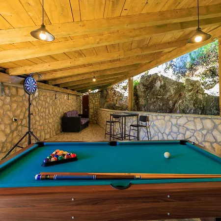 Romantic Bribir (Primorje-Gorski Kotar)