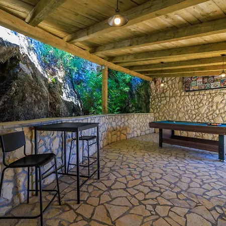 Romantic Bribir (Primorje-Gorski Kotar)