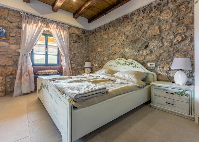 Romantic Bribir (Primorje-Gorski Kotar)